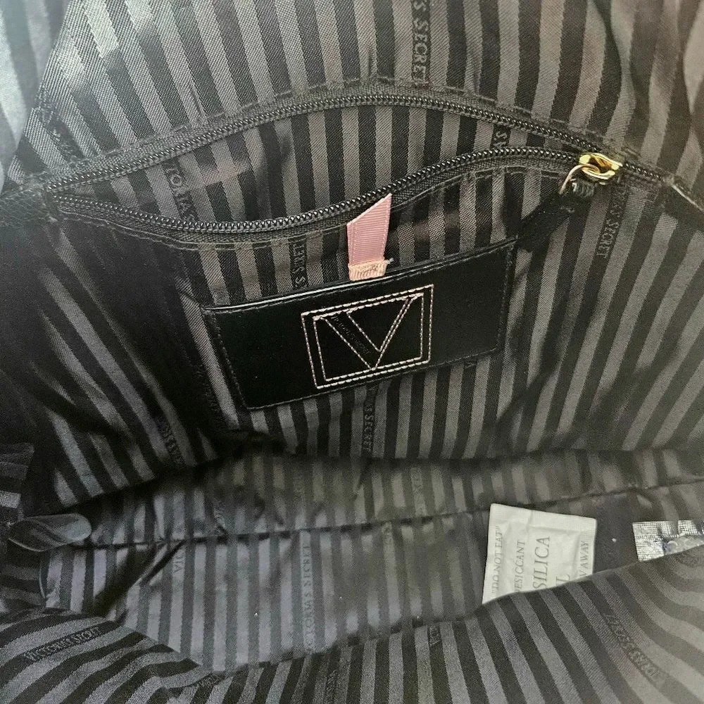 VICTORIA'S SECRET Blush Colorblock HOBO BAG shoulder bag purse Msrp $78 OOS